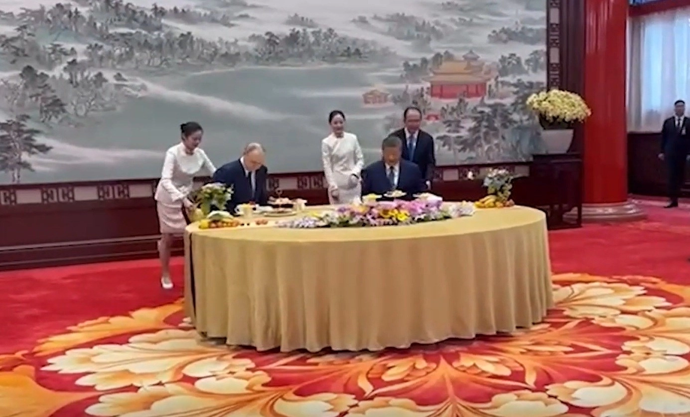 Ruski mediji: Putin i Xi nastavljaju razgovor uz čaj